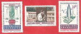 RWANDA - REPUBLIQUE RWANDAISE - NUOVI - 1964 - UNIVERSITA' DEL RWANDA - Cent. 10 + 20 + 30 - Michel RW 89A - 90 - 91 - Neufs
