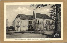 79  SECONDIGY  EN  GATINE  LA  PLACE  DE  LA  MAIRIE - Secondigny