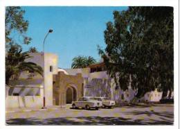 Laghouat, Hôtel Marhaba, Automobiles, Peugeot 403 Et 404, N° 2563 - Laghouat