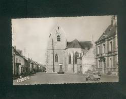 CPSM - Esternay (51) - Abside Eglise Saint Rémy Et Hotel De Ville ( Scooter Vespa Ed. Mignon  Noir & Blanc) - Esternay