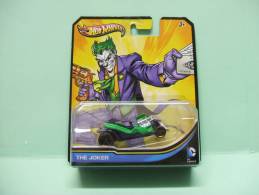 THE JOKER Batman - DC Comics Universe 2013 - HOTWHEELS Hot Wheels Mattel 1/64 - HotWheels