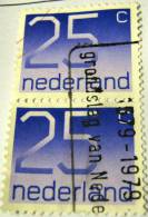 Netherlands 1976 Numerals 25c X2 - Used - Gebraucht