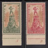 New Zealand MH Scott #B26-#B27 Set Of 2 Peter Pan Statue, London Margin Copies With Inscriptions - Ungebraucht