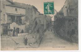 84 // BONNIEUX   Rue De L'hopital   Cercle Républicain   ANIMEE   Cliché Parraud ** - Bonnieux