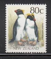 New Zealand MNH Scott #927 80c Fiordland Crested Penguins - Ongebruikt