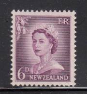 New Zealand MNH Scott #311 6p Queen Elizabeth II - Nuovi