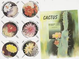 Benin-1999 Cactus Set + Souvenir Sheet  MNH - Cactusses