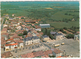 79 - Sauze Vaussais - La Place Du Marché - Editeur: Sofer - Sauze Vaussais