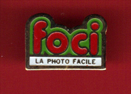 28571-pin's Foci .Photographie. - Photographie