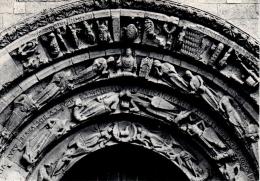 AULNAY : Eglise Romane Du XIIème. Voussures Du Portail Ouest : Détails - Aulnay