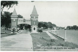 ST. HYACINTHE - La Porte Des Maires - St. Hyacinthe