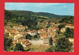 OLLIERGUES ( Puy De Dôme)  La Place De La Mairie Et Vue Générale... - Olliergues