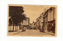 5.  VALENCE-d'AGEN    -   Rue De La République - Valence