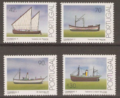 Portugal 1993 Chalutiers Des Côtes Portugaises Bateaux Yv. 1962-5 **  Fishing Boats Af. 2164-7 ** - Unused Stamps