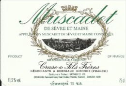 MUSCADET De Sèvre Et Maine - Etiquette Neuve Pour L´exportation Vers La Thaïlande - Witte Wijn