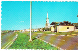 Rimouski Québec P.Q. - Bas Saint-Laurent - Boulevard Lepage Église Church - État TB - VG Condition - Rimouski