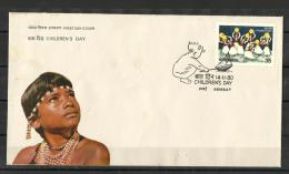 INDIA, 1980, FDC, "Girls Dancing" By Paul,  Children´s Day, Childrens,  Bombay Small Cancellation - Brieven En Documenten