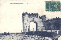 POITOU CHARENTE - 86 - VIENNE - MIREBEAU EN POITOU - Porte De Jéricho - Mirebeau