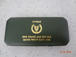 CYPRUS 1976 REFUGEES 500 Mils And 1 Pound Silver Proof Coins With CASE UNC - Cyprus