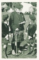 Postcard Highland Games 1922 Dancers & Veteran Scotland Scotsman - Juegos