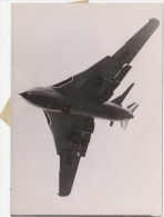 VERITABLE TIRAGE PHOTOGRAPHIE AVION  BOMBARDIER  A REACTION VICTOR  1953 - Aviación