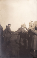 CP Photo 1916 Près YPRES (Ieper) - Revue Des Troupes Allemandes Avec Le Kaiser Wilhelm (A29, Ww1, Wk1) - Ieper