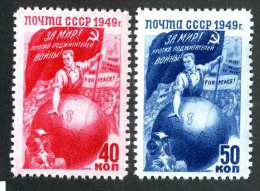 (e3931)  Russia  1949  Mint Lh*  Mi.1430-31  (catalogue €7,00) - Neufs