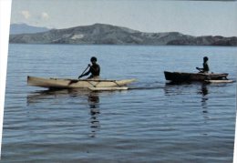 (600) Figi Carte Assez Ancienne - Older Postcard Of Fiji Island - Islanders In Native Canoe - Fidji