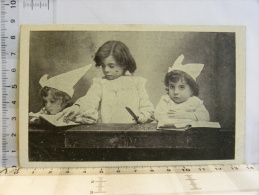 CPA - Enfants - Bonnet D'âne, Série, Maitresse D'école, élèves, Jeu - Collezioni & Lotti