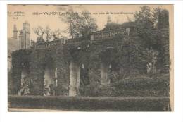 1006 - VALMONT - Ruines De L´Abbaye - Vue Prise De La Cour D´honneur - Valmont