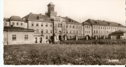 CP  ALLEMAGNE   162 .  NEUSTADT    La  Caserne  Construite  Par  Les  Francais  En  1920 - Neustadt (Weinstr.)