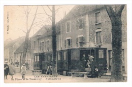 38 -LES AVENIERES-La Place Et Le Tramway - Automotrice- TTB Etat  2 Scans - Les Avenières