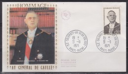 = Hommage Au Général De Gaulle 52 Colombey Les Deux Eglises Haute Marne 9.11.1971 Timbre 1698 - De Gaulle (Général)