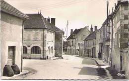 COULANGES-LA-VINEUSE - Rue Marcel Hugot - Coulanges La Vineuse