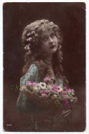 Jolie Fillette Et Panier De Fleurs, Bouquet, Couronne De Fleurs Dans Les Cheveux, Bonne Année, éd. Irisa N° 2952 - Portraits