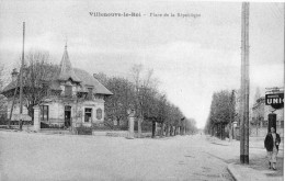 VILLENEUVE-LE-ROI PLACE DE LA REPUBLIQUE - Villeneuve Le Roi