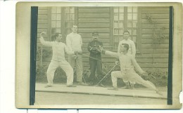 SUPERBE CARTE PHOTO ESCRIME (4 Hommes En Tenues + 1 Officiel) - Fencing