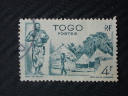 TOGO   ( O )   De  1947   "   Cases Au Village D' Atakpamé      "     N° 247      1 Val . - Gebruikt