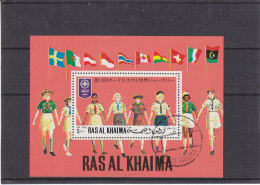 Scoutisme - Drapeaux - Ras Al Khaima - Bloc Oblitéré - Gebraucht