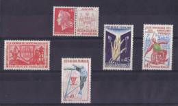 LOT DE TIMBRES(ANNEE 1970) N* 1642/1643/1648/1649/1650 NEUF** - Collections