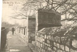 (400) Very Old Postcard - Carte Ancienne - York City Walls - York