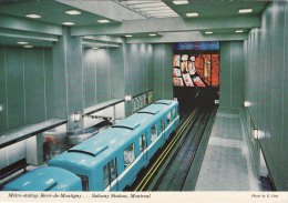 Railway Postcard Berri MONTREAL SUBWAY STATION Canada - Subway