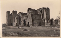 C1930 KIRBY MUXLOE CASTLE -GATEHOUSE AND WEST TOWER FROM COURTYARD - Andere & Zonder Classificatie