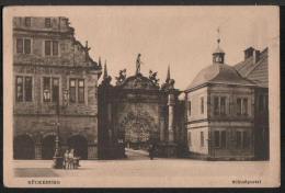 AK Bückeburg, Schloßportal, Ung (Frauen Auf Bank) - Bückeburg