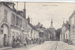 FLOGNY : Belle Animation Devant Le Magasin Du Ferblantier CUSSAC - Peu Courant ! - Flogny La Chapelle