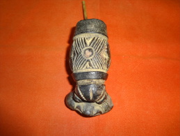 Ancienne Pipe En Terre Cuite Bamoun - Bamun - Anthropomorphe (Cameroun) - Afrikaanse Kunst