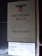 1941 Third Reich Reisepass Zweite Model With Swastika - Historical Documents