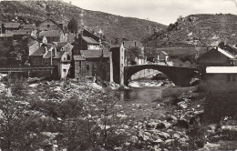 LE PONT DE MONTVERT      LE PONT ET LA TOUR - Le Pont De Montvert