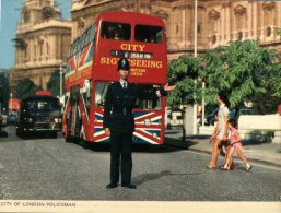 (345) London Policeman - Police - Gendarmerie