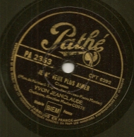 78 Tours Aiguille PATHE N° PA 2353 GIPSY Et JE NE VEUX PLUS T' AIMER Par YVON Jean Claude .orchestre Marius COSTE. - 78 G - Dischi Per Fonografi